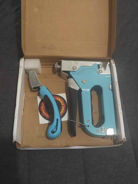 Photo of free 3-in-one Staple Gun, Staple remover (Washington Heights) #1