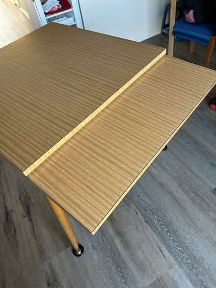 Photo of free Extendable Table (Chelsea Heights) #3