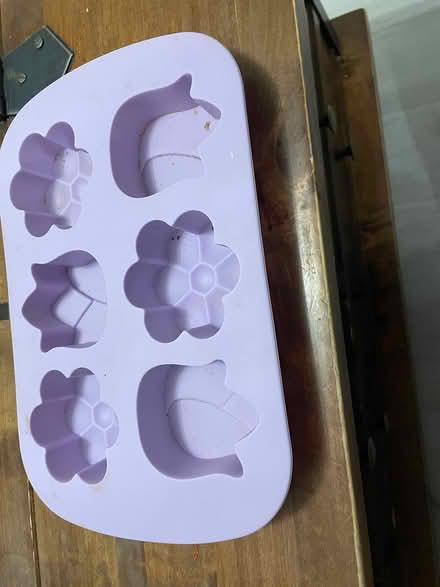 Photo of free cake mold (Claverley WV5) #1