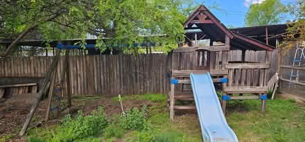 Photo of free Redwood play structure and fort (Lincoln and Ventura) #1