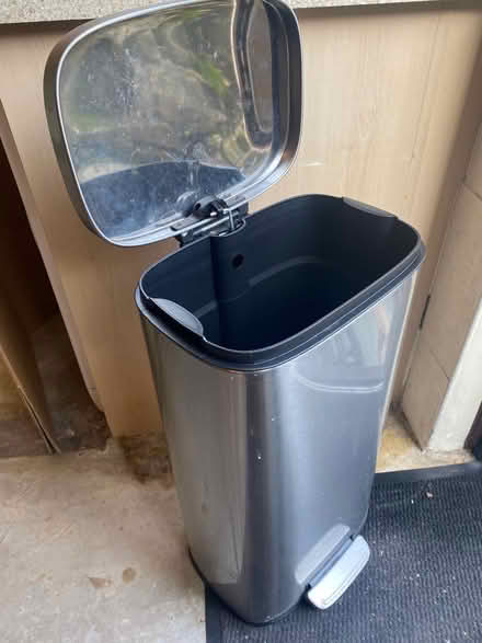 Photo of free Kitchen pedal bin (Hornchurch RM11) #1