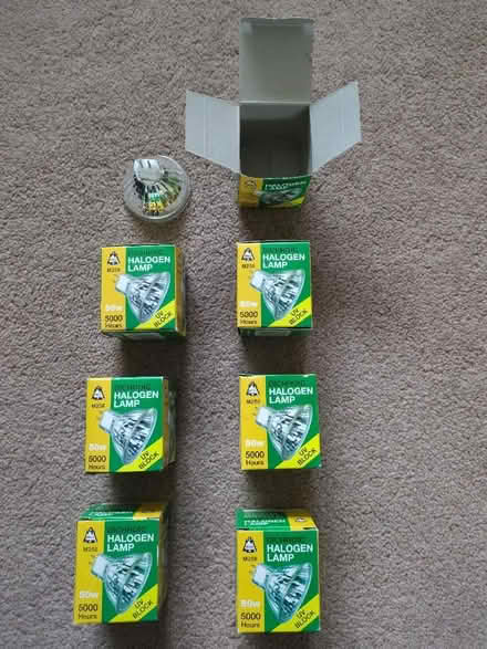 Photo of free M258 halogen spotlight bulbs (Milton on Stour SP8) #1