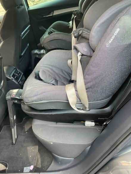 Photo of free maxi cosi car seats (Morningside EH10) #1