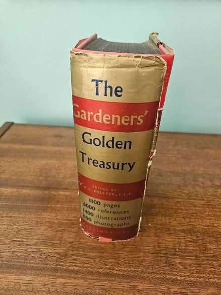 Photo of free The Gardeners Golden Treasury Plant Encyclopedia (Bexhill TN39) #1