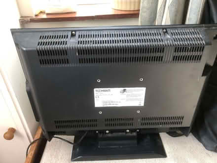 Photo of free Technika LCD19-907 19" 720p HD LCD Television. (Woolmer Hill GU27) #3