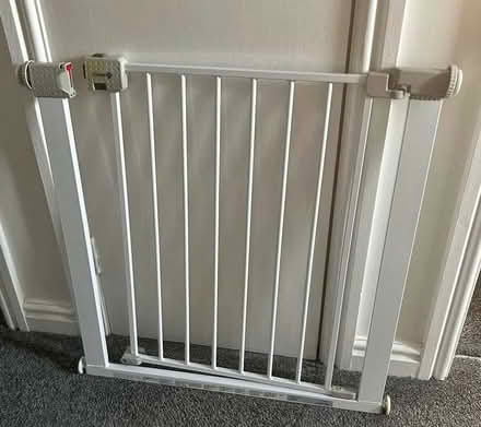 Photo of Safety gate/stair gate (Moreton CH46) #1