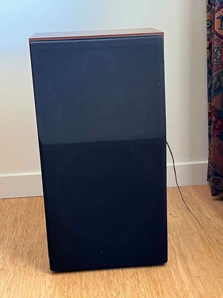 Photo of free Stereo for vinyl records (Eucalyptus Hill) #2