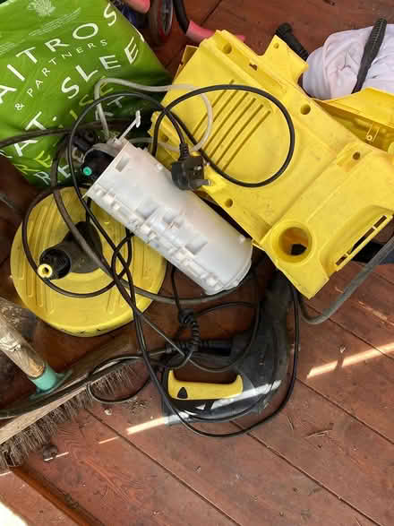 Photo of free Broken pressure washer Karcher K2 (Oakridge - RG21) #2