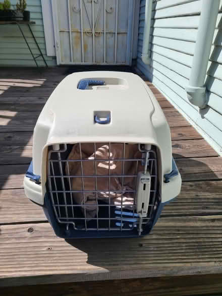 Photo of free Pet carrier (South Berkeley) #1