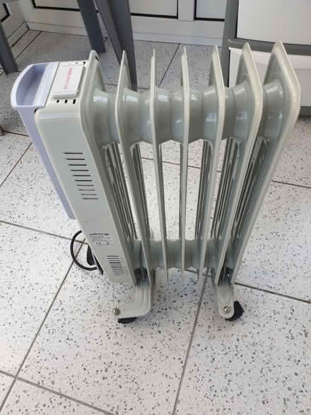 Photo of free small electric radiator (Eaton Bray LU6) #1