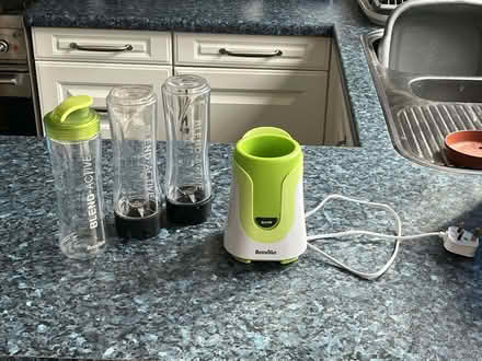 Photo of free Breville blender + 2x blades, 3x bottles, 1x lid (Harrogate HG2) #1