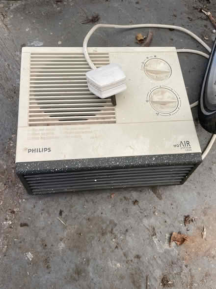 Photo of free Fan Heater (Barnes SW13) #1