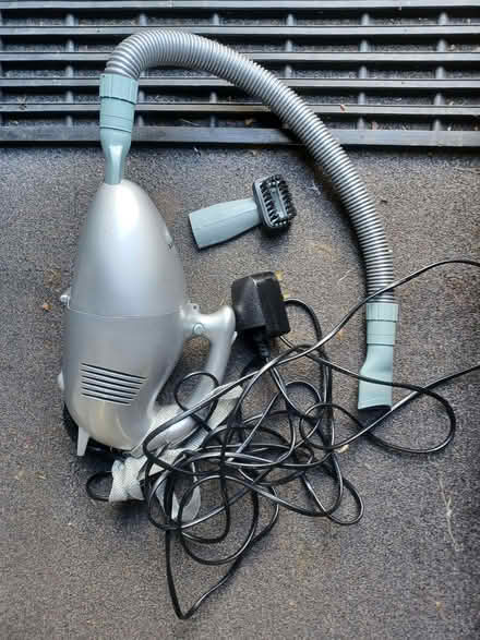 Photo of free Vacuum (Sutton Farm SY2) #1