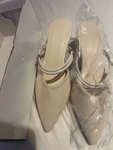 Photo of free Pretty shoes size 4 never worn (Northend) #2