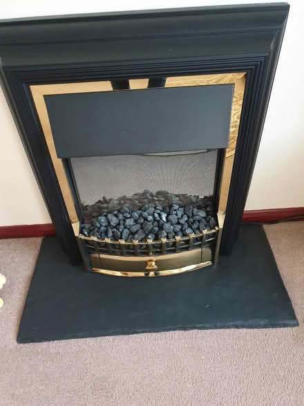 Photo of free Electric fire (Eaton Bray LU6) #1