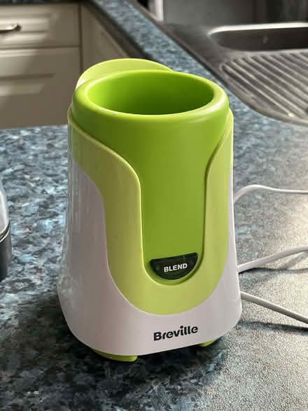 Photo of free Breville blender + 2x blades, 3x bottles, 1x lid (Harrogate HG2) #2