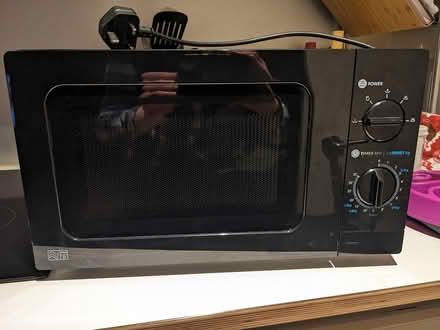 Photo of free 700w microwave (E3, near Tredegar Road) #1