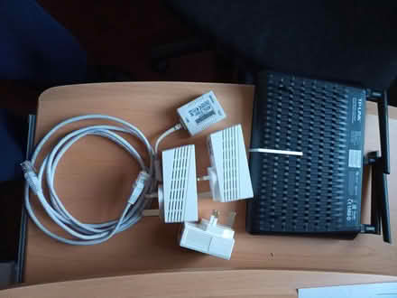 Photo of free TP Link router and extensions (Near Southwark tube station) #1