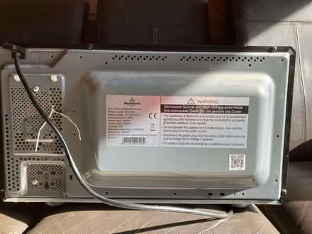 Photo of free microwave oven (Loughborough LE11) #3