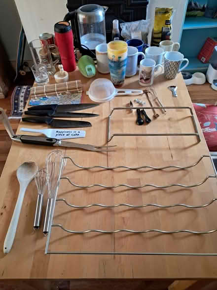 Photo of free Assorted kitchen items (Plaistow E15) #1