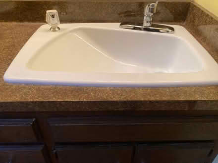 Photo of free 2 bathroom sinks (San Anselmo, Winship area) #1