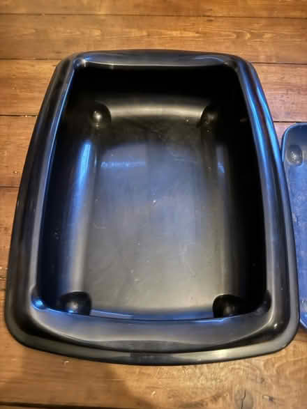 Photo of free 2 cat litter trays (WR1 Lansdowne) #1