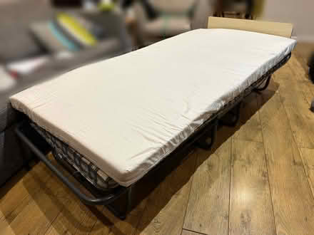 Photo of free Z Bed with memory foam mattress (Lower Sunbury) #1