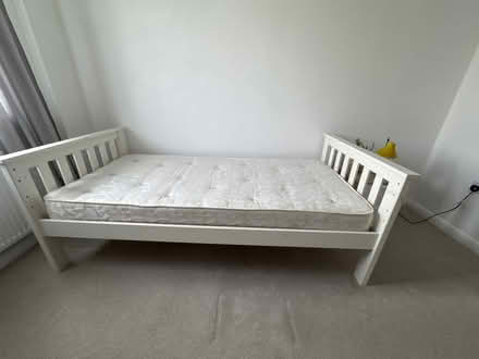 Photo of free Single bed and matress (New Barnet) #1