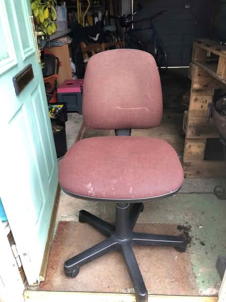 Photo of free Office chair (Packsaddle BA11) #1