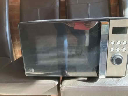 Photo of free microwave oven (Loughborough LE11) #2