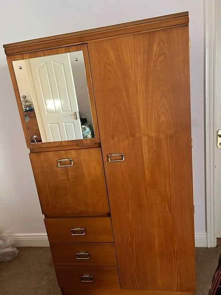 Photo of free Wardrobe/vanity (Sutton D13) #1