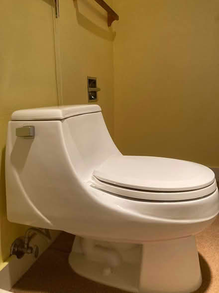 Photo of free Kohler Toilet (San Anselmo, Winship area) #1