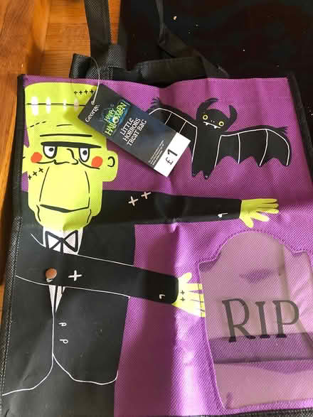 Photo of free Halloween treat bag (Hempstead) #1