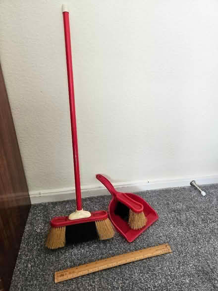 Photo of free Vintage Child Sized Broom & Dustpan Set (Bexhill TN39) #1