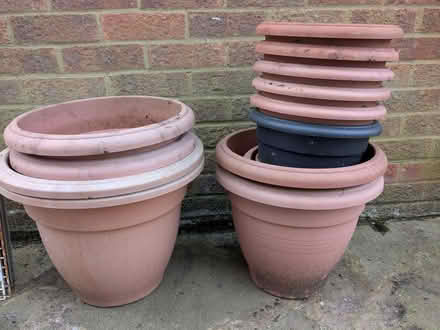 Photo of free Plastic garden pots (Chalfont St Peter SL9) #1