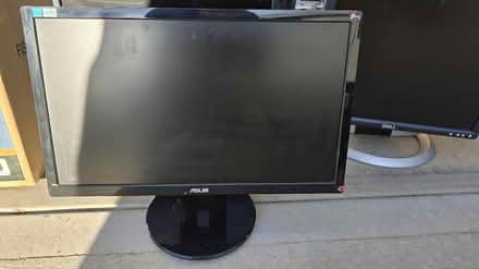 Photo of free Flat screen monitors (Collindale) #1