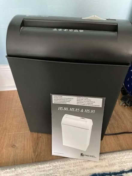 Photo of free Rexel HS.95 paper shredder with instruction book (Bridlington YO16) #3