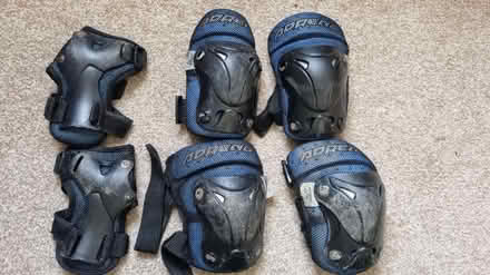 Photo of free Kids (XS) elbow and knee pads (East Grinstead (RH19)) #1