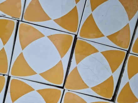 Photo of free 1970s tiles (Broxbourne EN10) #4