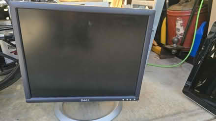 Photo of free Flat screen monitors (Collindale) #3