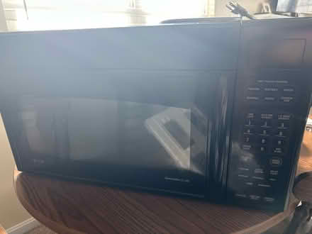 Photo of free GE profile microwave over the top (Seven Oaks- 5 min Wise) #2