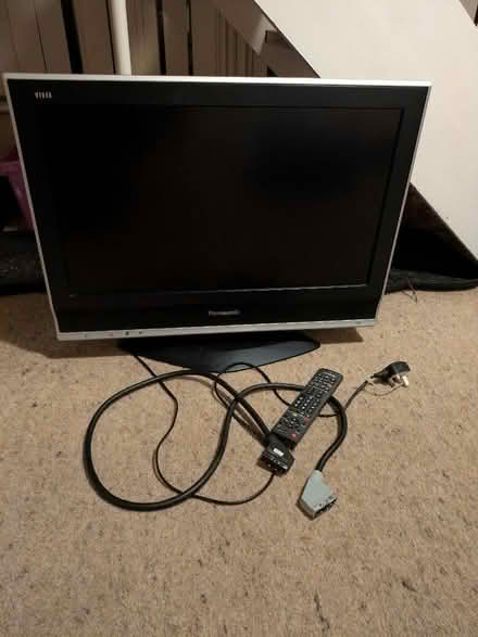 Photo of free TV Panasonic TX-26LXD70 (Cliff Hill CV34) #1