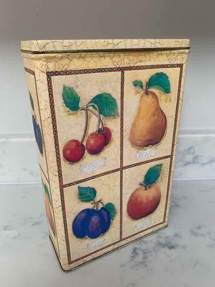 Photo of free Metal container/tin (Tadworth KT20) #1