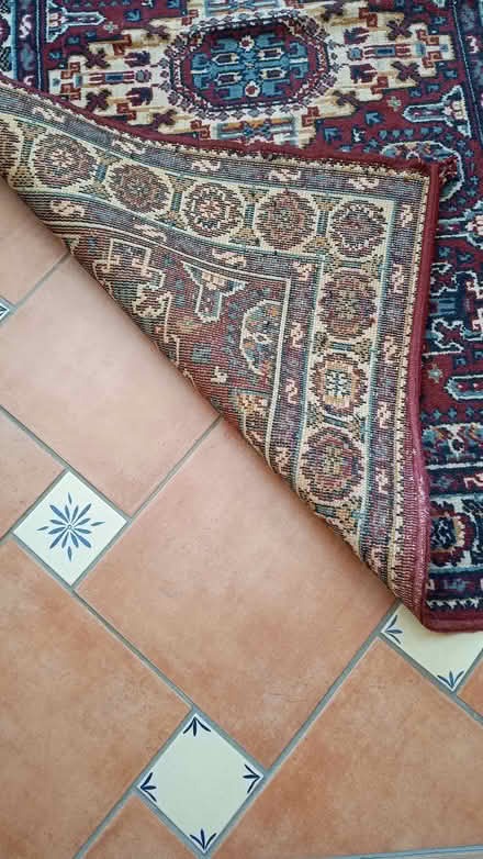 Photo of free Burgundy-coloured patterned rug, 160*100cm (New Marston OX3) #2