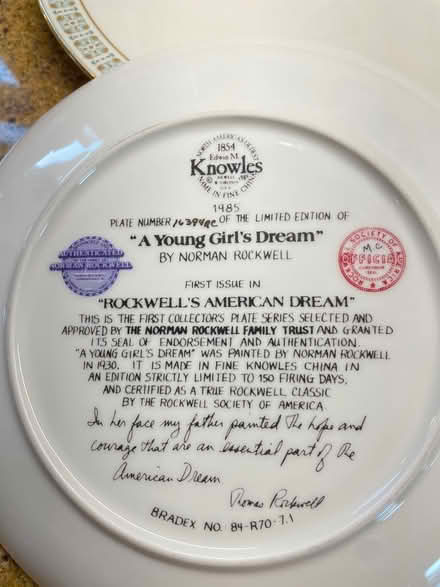 Photo of free Norman Rockwell decorative plate (Magnolia) #1