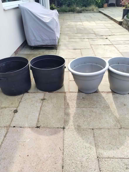 Photo of free Large garden plant pots 4 off (Fulwood PR2) #1