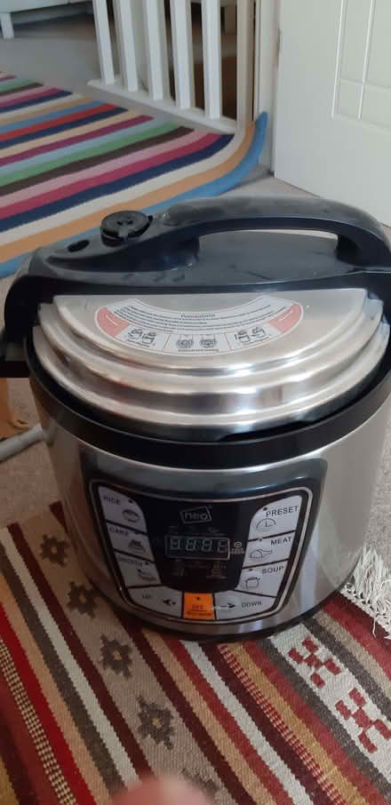 Photo of free Electric pressure cooker (Matlock DE4) #1