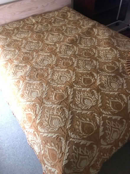 Photo of free Double bedspread (King's Hedges Ward CB4) #1