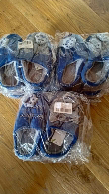 Photo of free Brand new kids' slippers (TW1, Strawberry Hill) #2