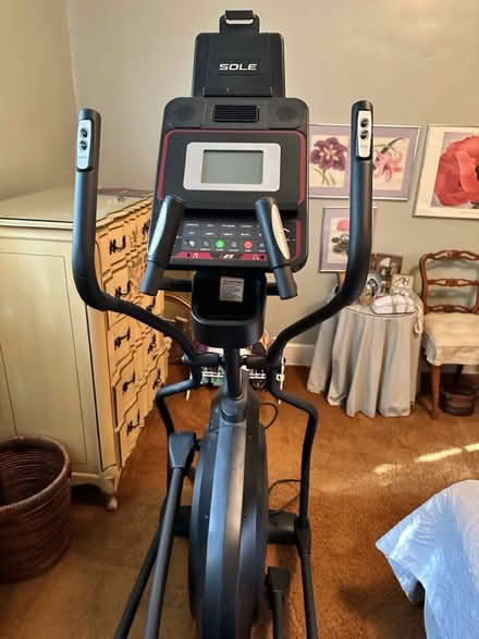 Photo of free Sole e25 Elliptical (Squirrel Hill) #2